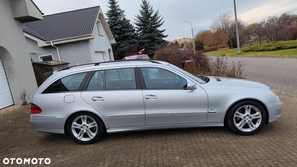 Mercedes-Benz Klasa E 300 BlueTEC 7G-TRONIC Avantgarde - 16