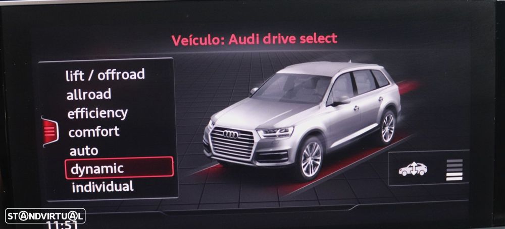 Audi Q7 3.0 TDI quattro tiptronic 7L - 33