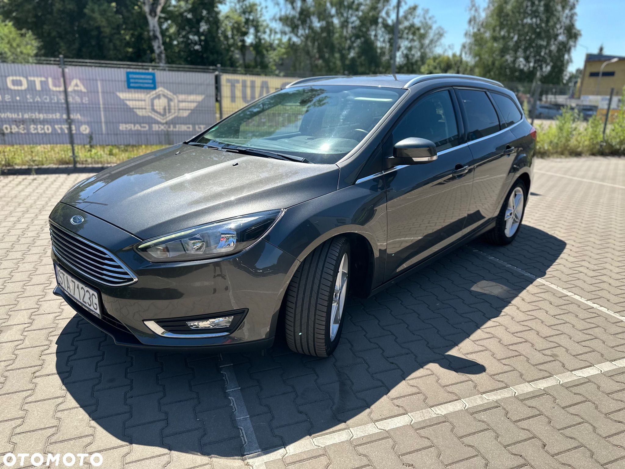 Ford Focus Turnier 1.5 EcoBoost Start-Stopp-System Business Edition - 1