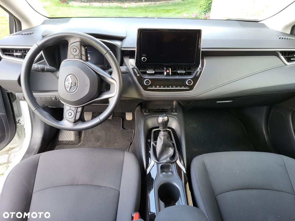 Toyota Corolla 1.5 Comfort - 11