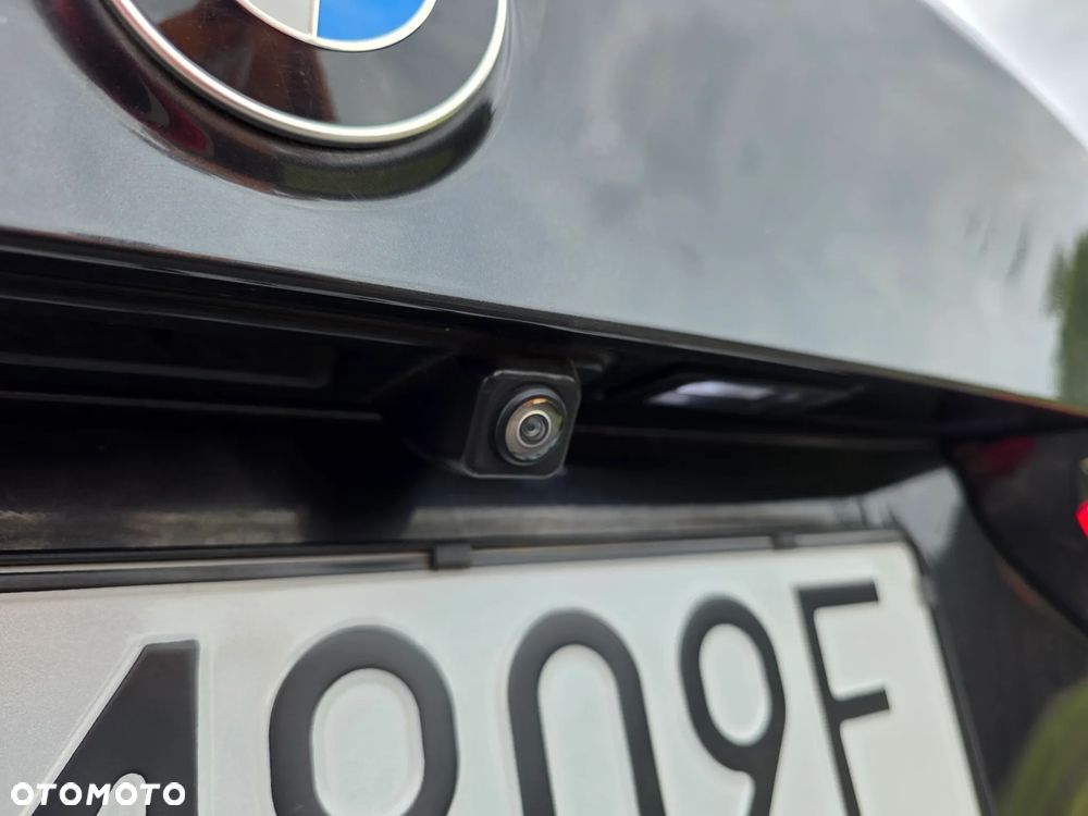 BMW Seria 5 520d - 24