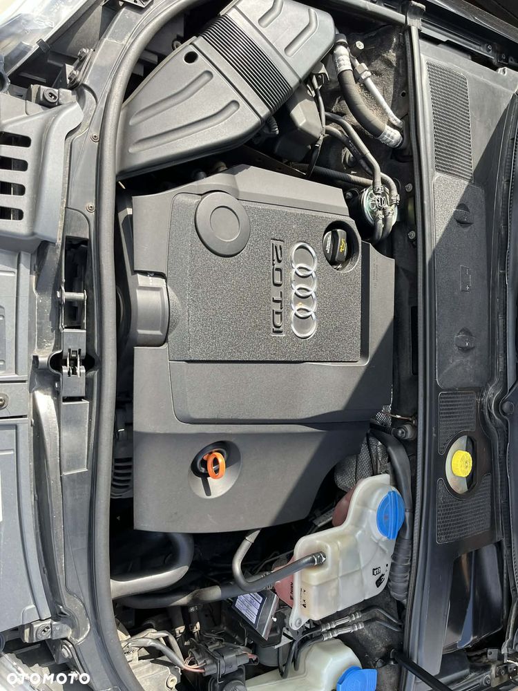 Audi A4 Avant 2.0 TDI - 10