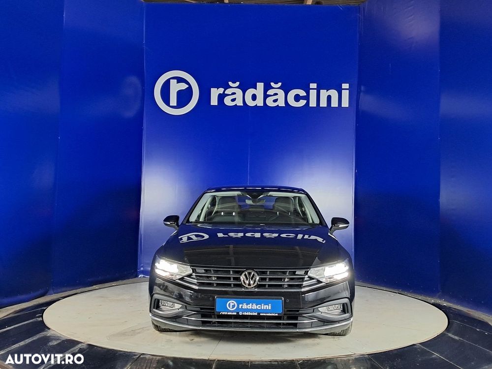 Volkswagen Passat - 8