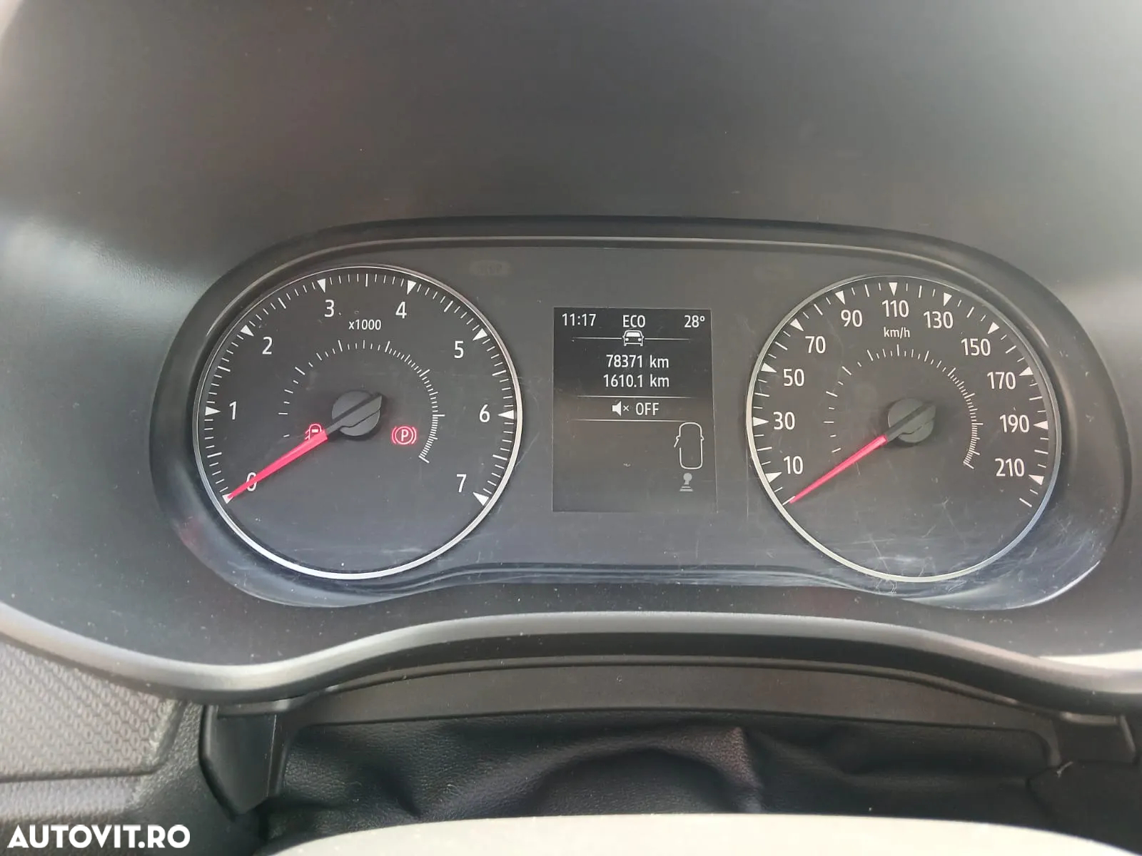 Dacia Logan TCe 90 Essential - 6
