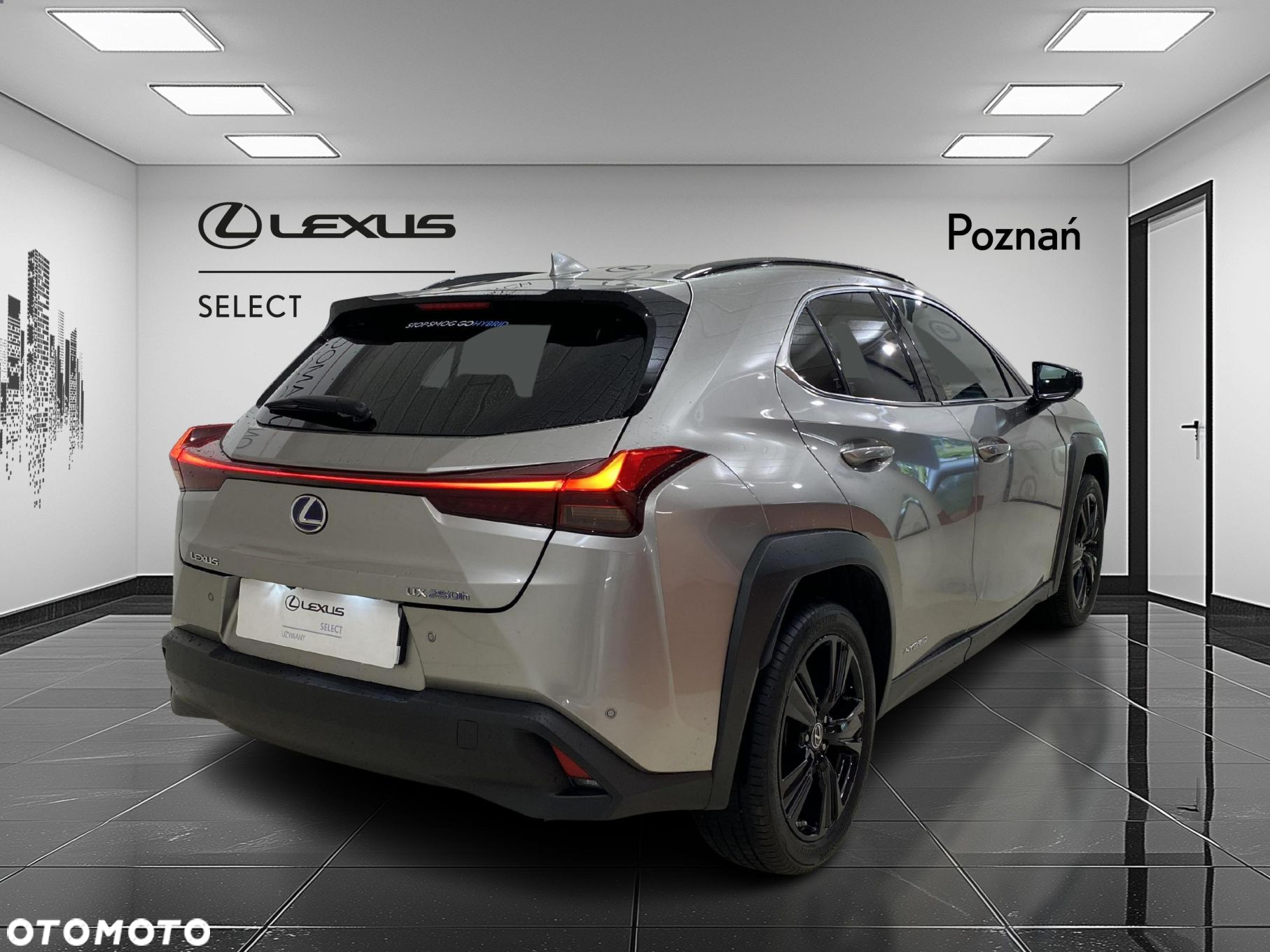 Lexus UX - 2