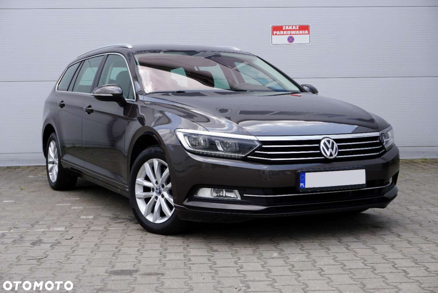 Volkswagen Passat - 2