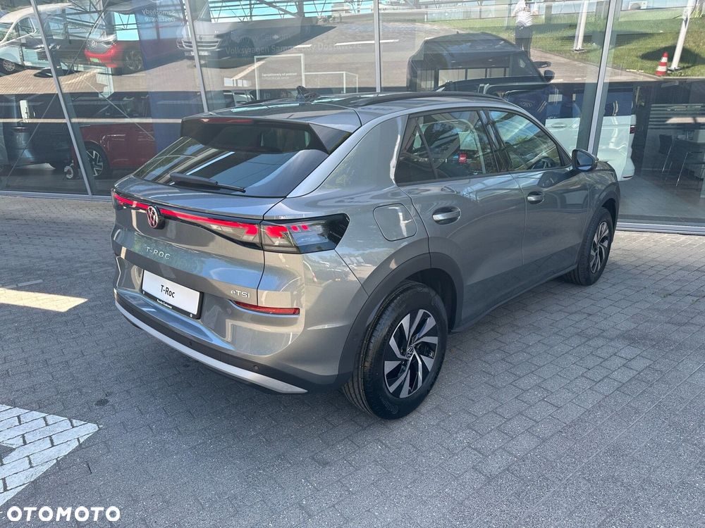 Volkswagen T-Roc 1.5 eTSI Life DSG - 9