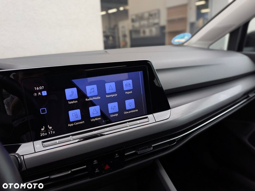 Volkswagen Golf 2.0 TSI Style DSG - 25