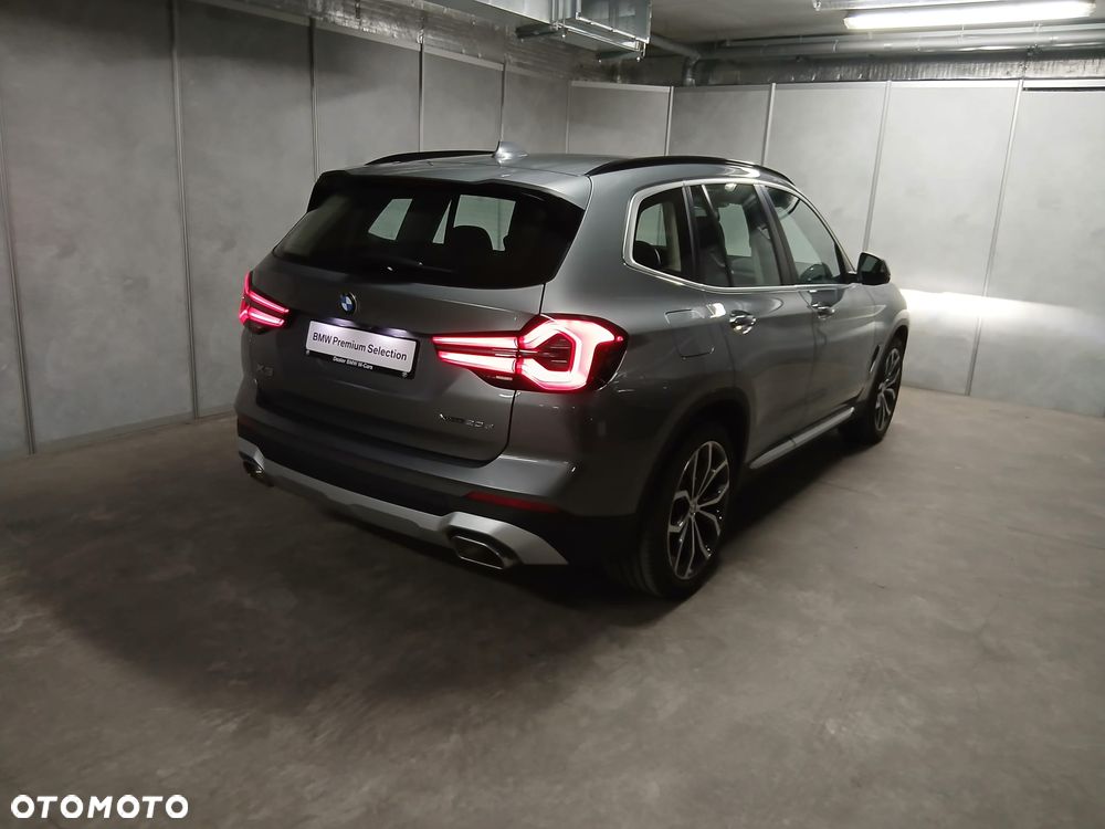 BMW X3 xDrive20d mHEV - 11