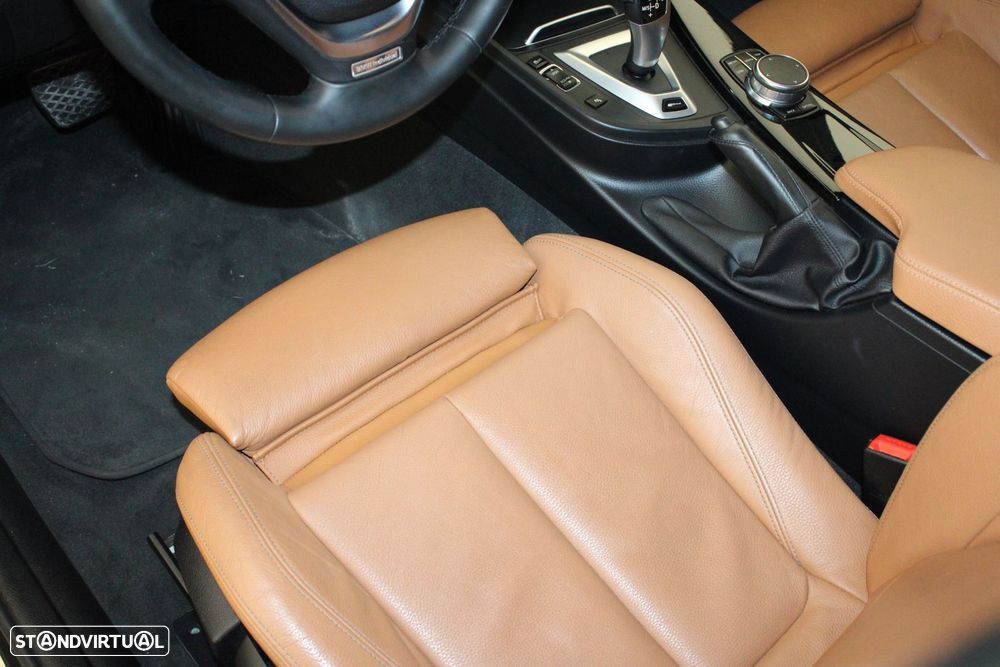 BMW 330 e iPerformance Line Sport — fotografia 30