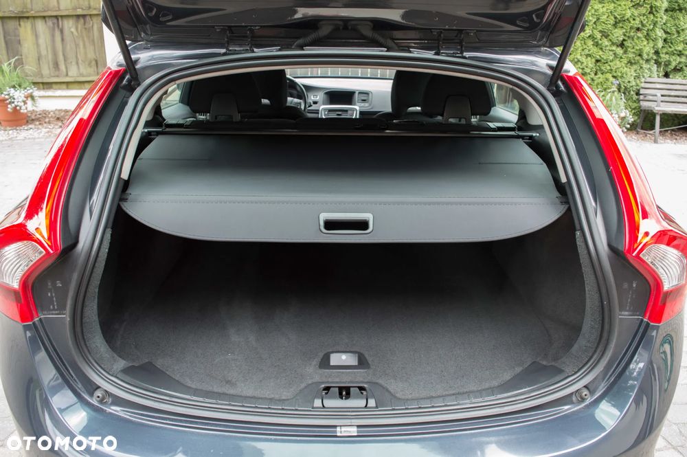 Volvo V60 D4 Business Edition - 35