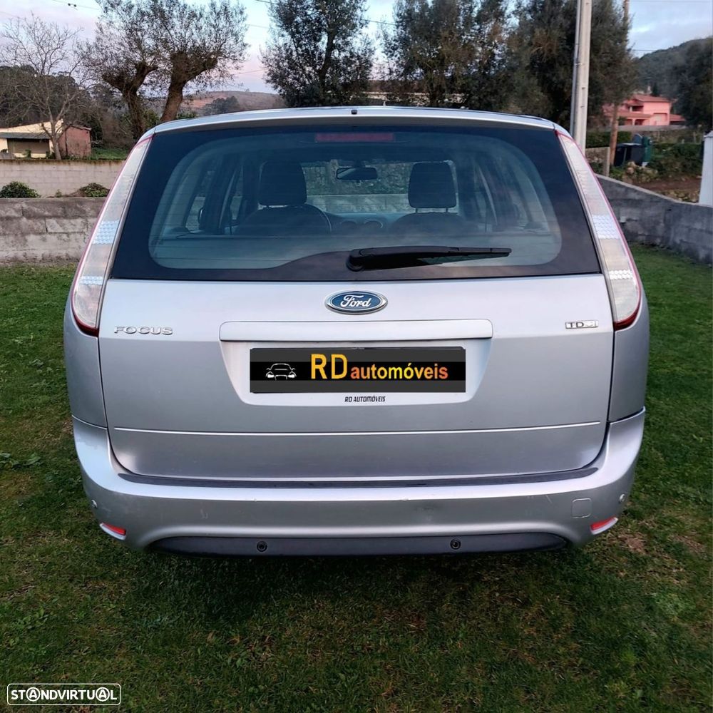 Ford Focus SW 2.0 TDCi Titanium PowerShift - 11