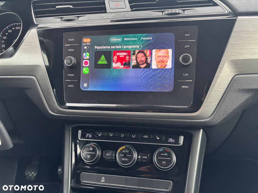 Volkswagen Touran - 10