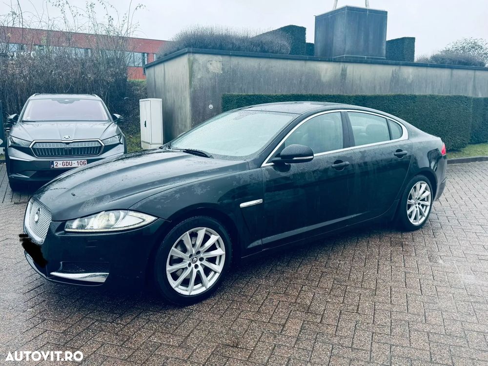 Jaguar XF 2.2 - 6
