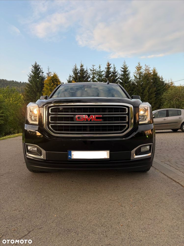 GMC Yukon - 8