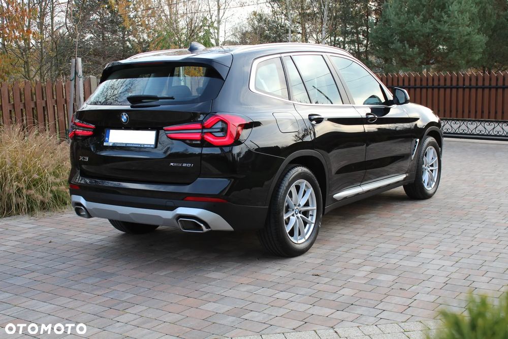 BMW X3 xDrive20i Luxury Line - 2