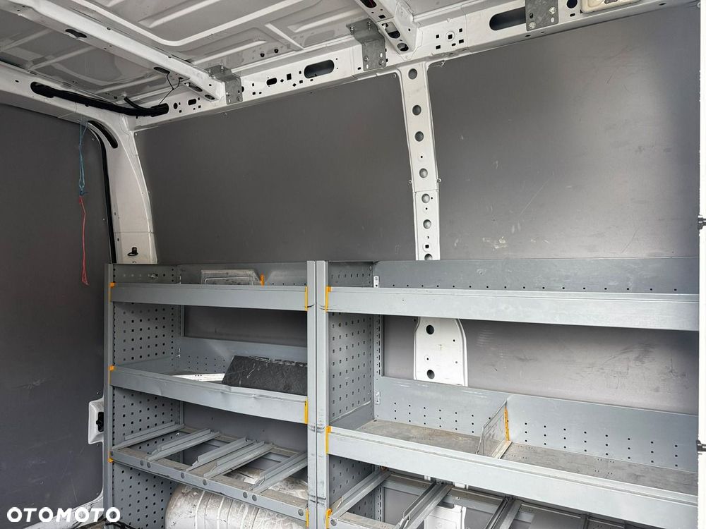 Renault Master - 24