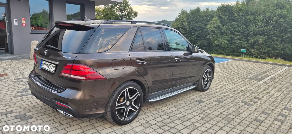 Mercedes-Benz GLE - 13