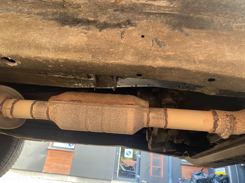 Jeep Cherokee 4.0 - 23