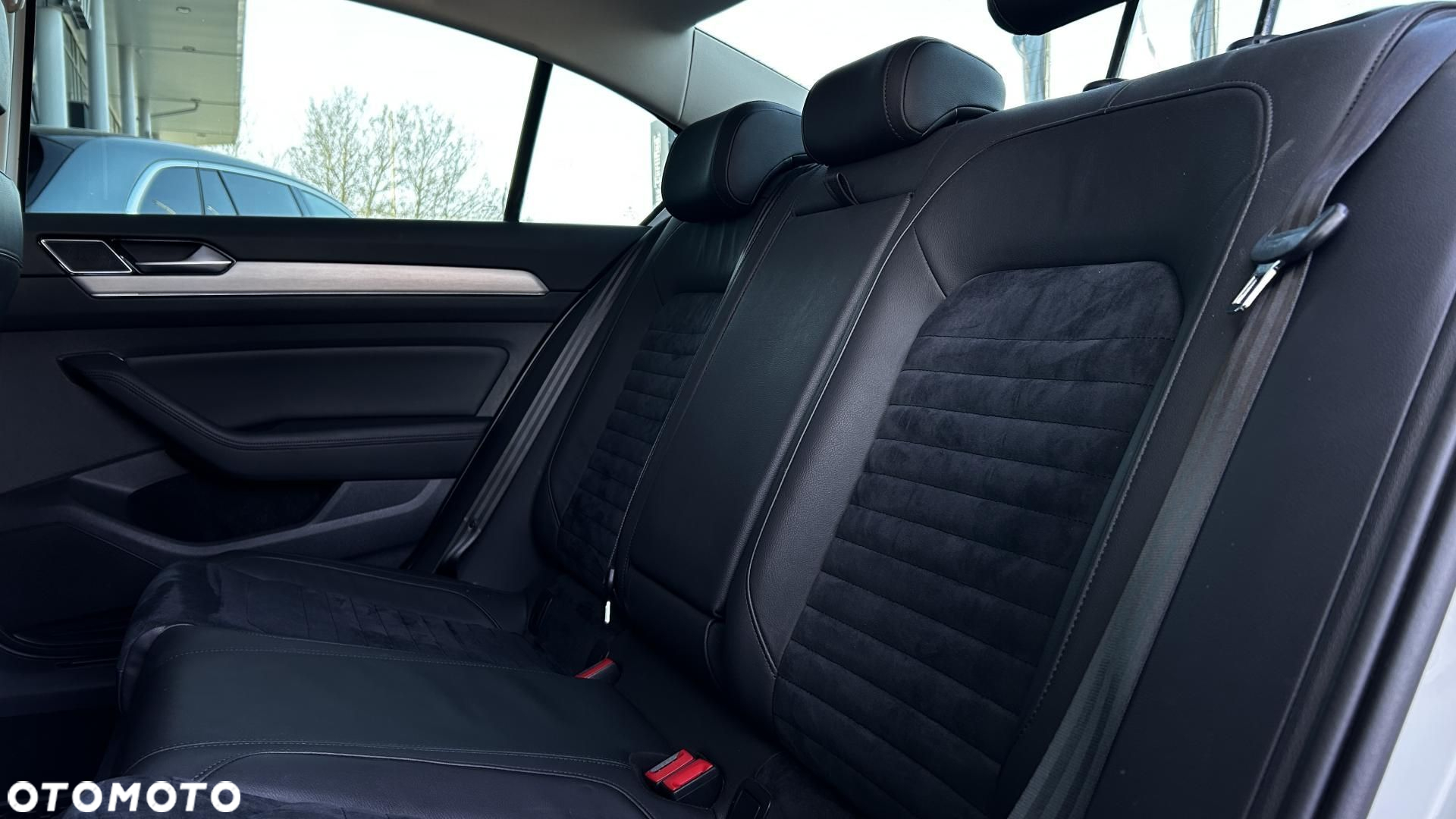Volkswagen Passat - 18