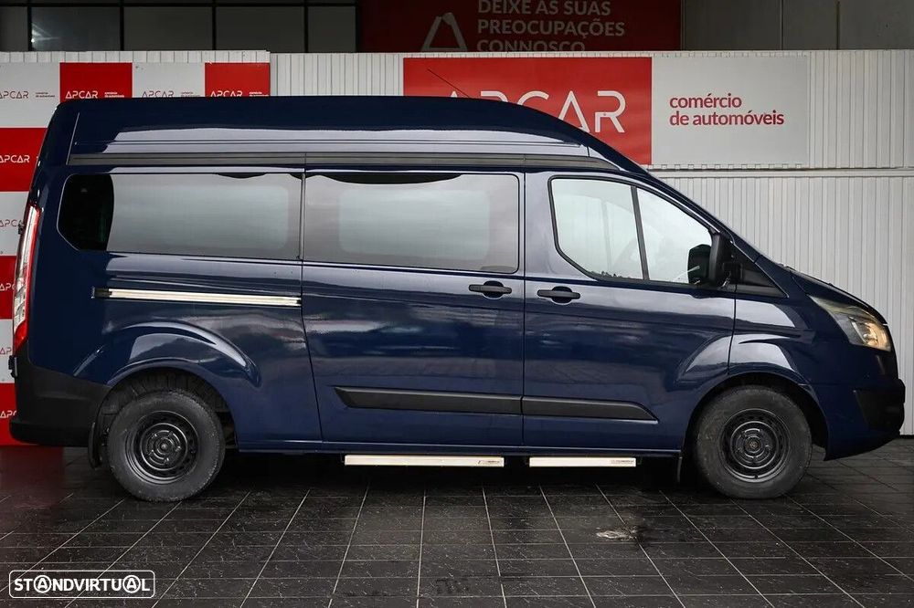 Ford Transit Custom Adaptada p/ 3 cadeiras de rodas - 2