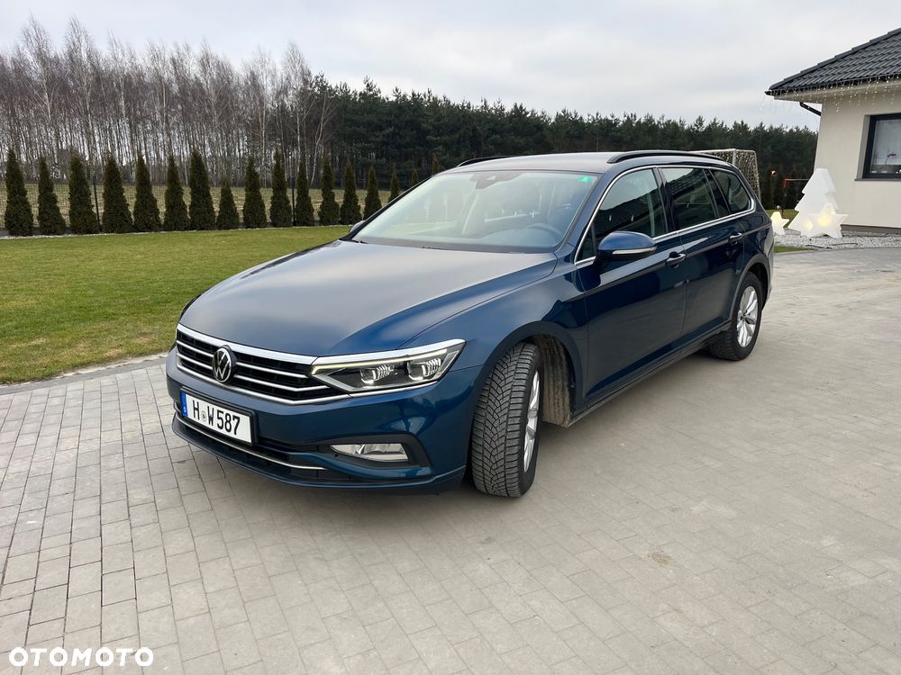Volkswagen Passat 2.0 TDI SCR DSG Comfortline - 2