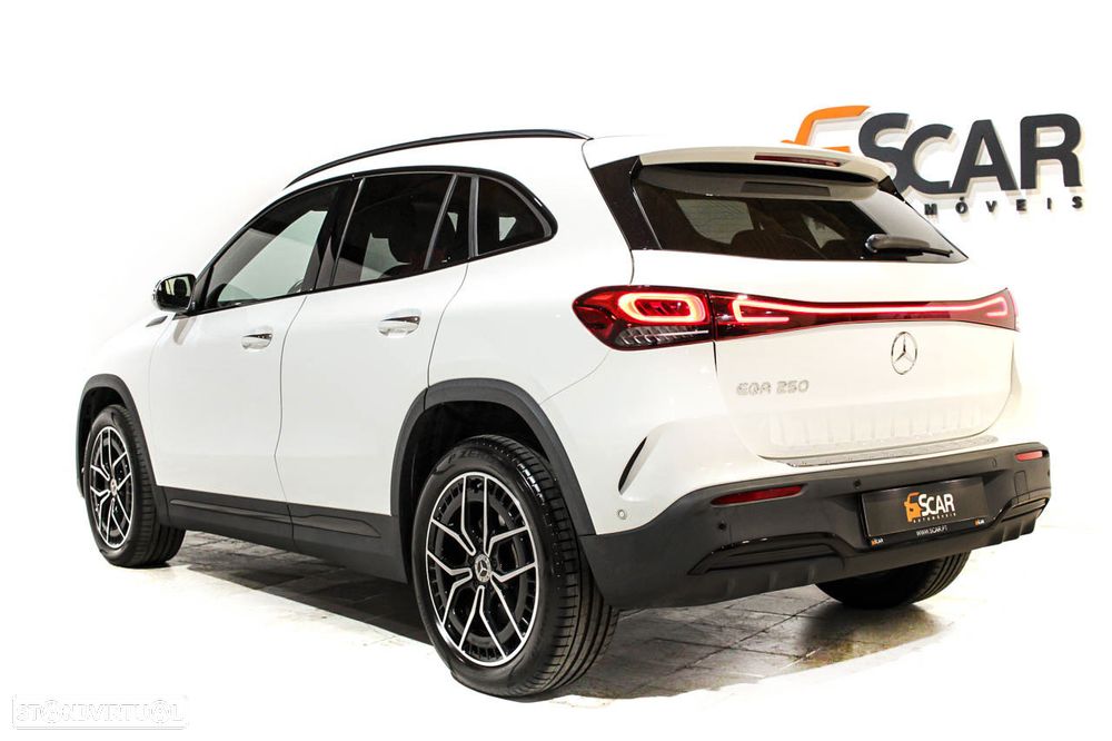 Mercedes-Benz EQA 250 AMG Line - 4
