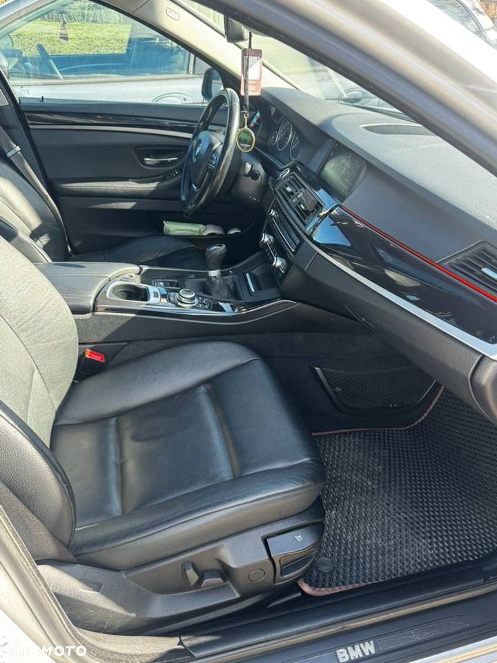 BMW Seria 5 520d - 18