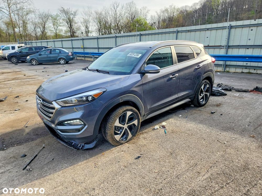 Hyundai Tucson - 2