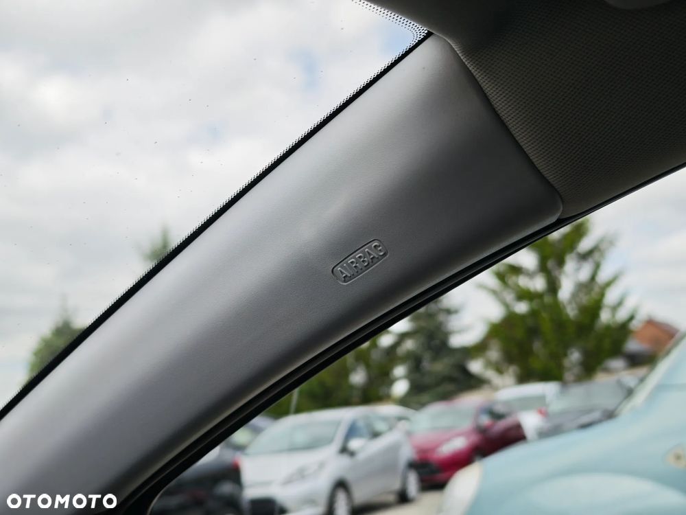 Opel Corsa 1.4 T Cosmo S&S - 33