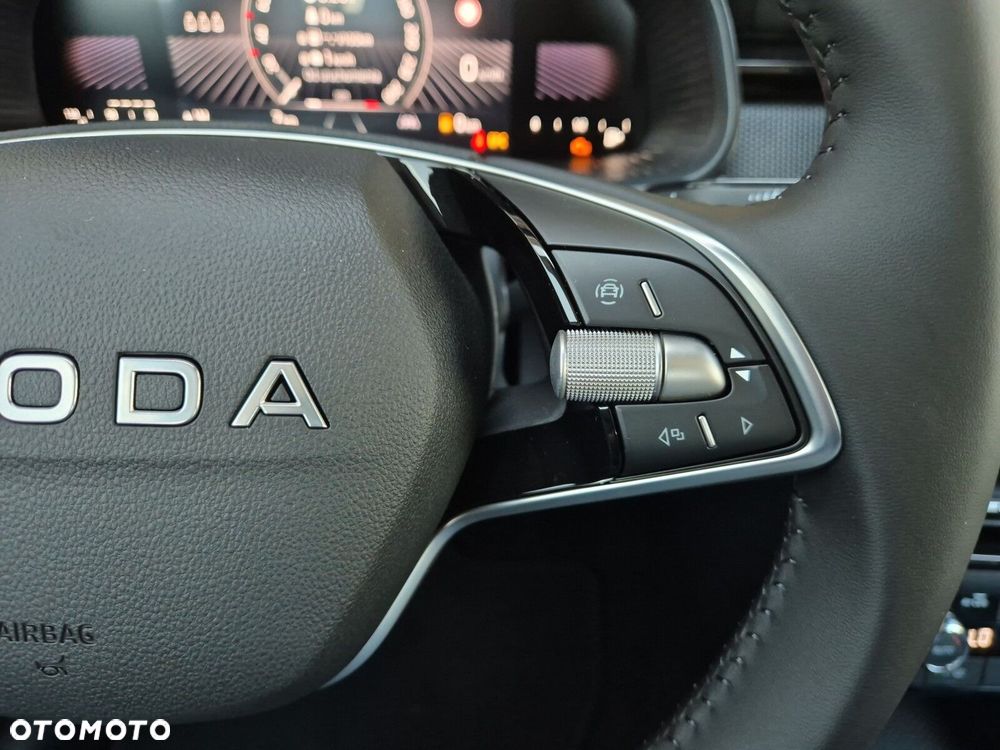 Skoda Kamiq 1.0 TSI Drive DSG - 39