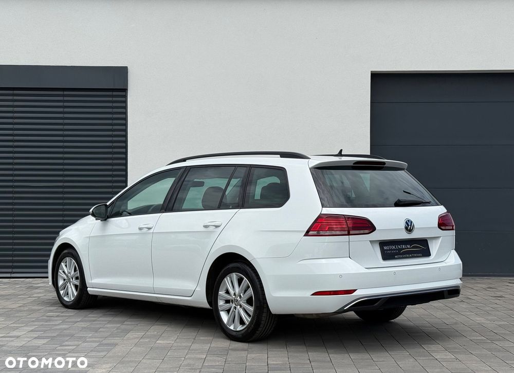Volkswagen Golf 2.0 TDI SCR DSG Comfortline - 6