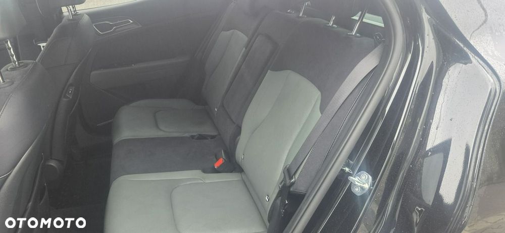 Kia Sportage 1.6 T-GDI Anniversary 2WD - 23
