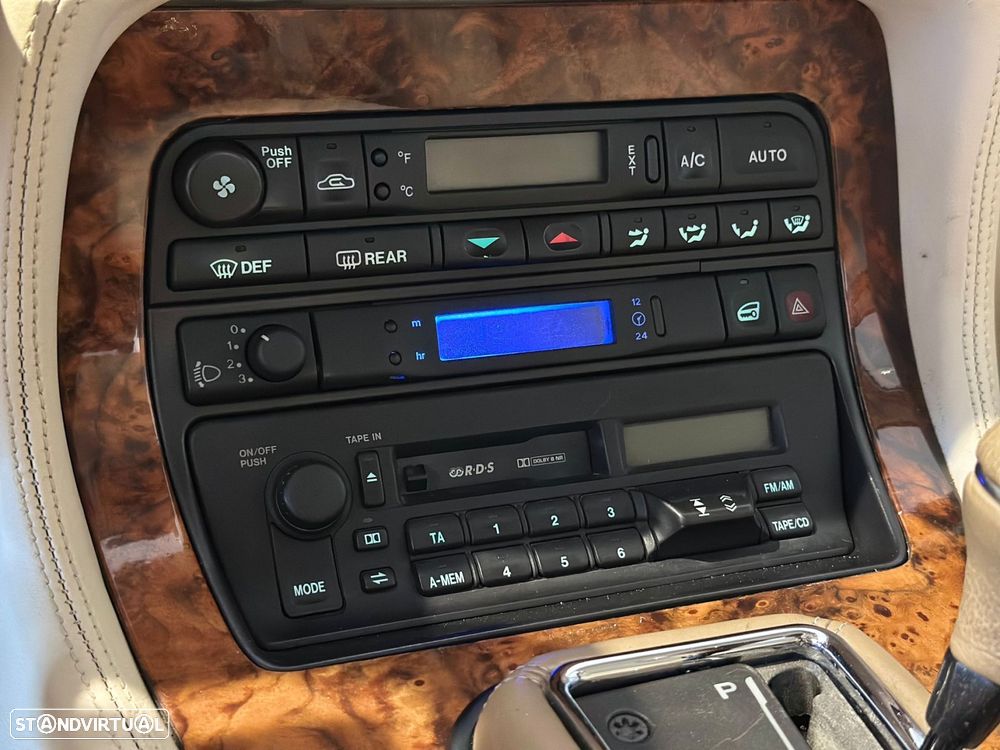 Jaguar Sovereign 3.2 Aut. - 18