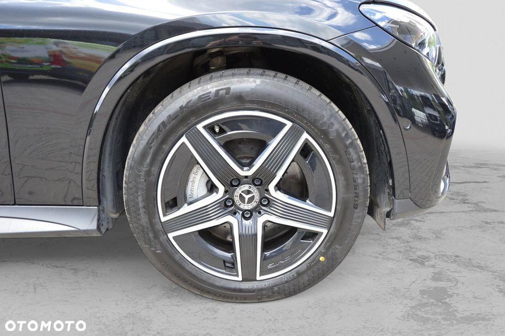 Mercedes-Benz GLC - 11