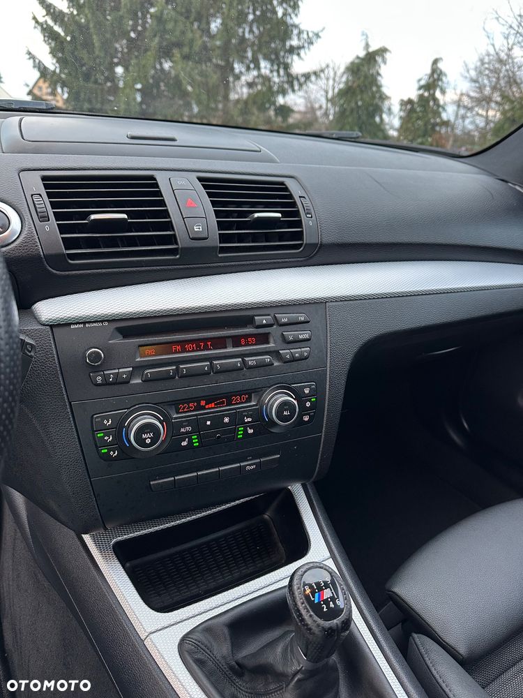 BMW Seria 1 118d DPF Edition Sport - 24