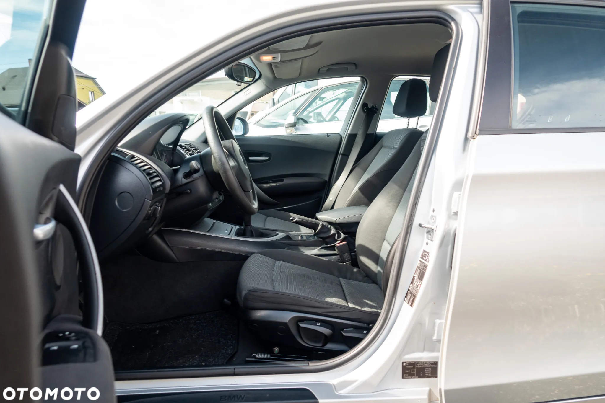 BMW Seria 1 116i - 11