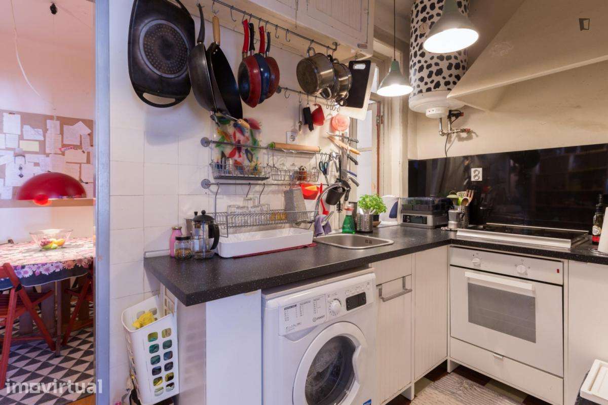 Quarto - localizado em Santo Ildefonso Porto - Grande imagem: 3/12