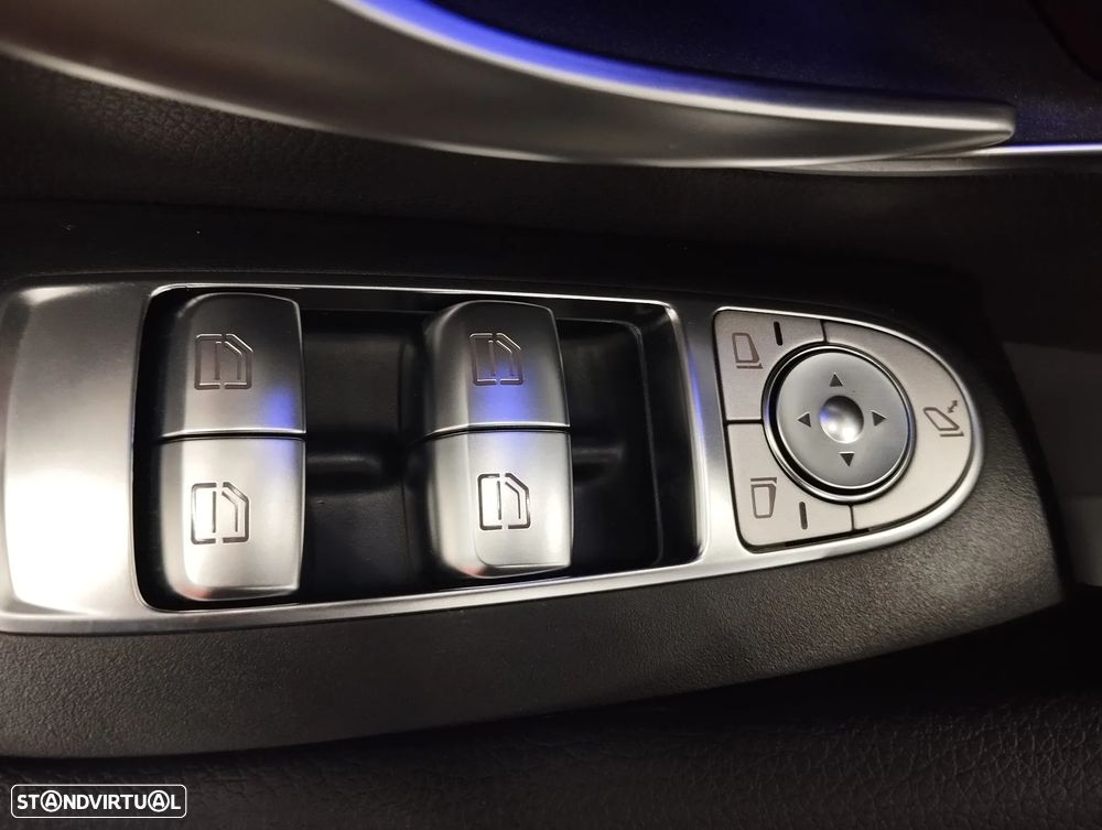 Mercedes-Benz E 220 d AMG Line - 27