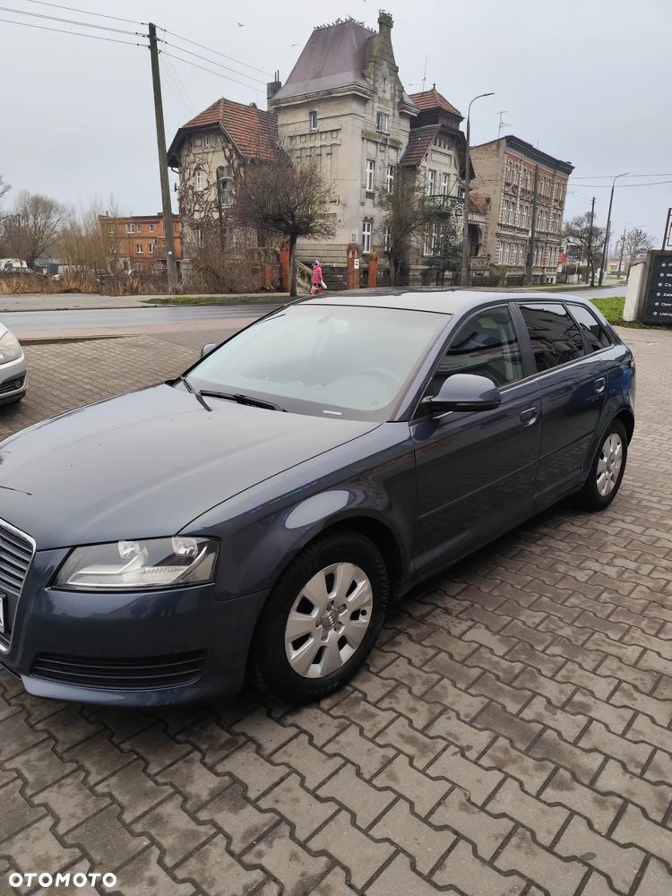 Audi A3 Sportback - 3