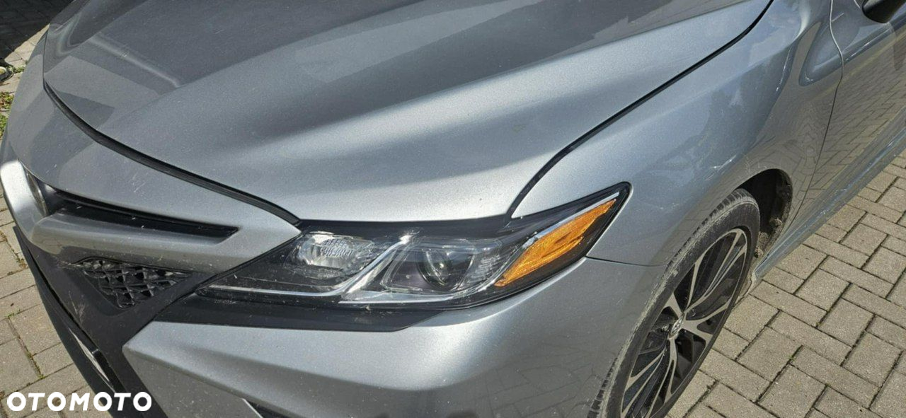 Toyota Camry - 7