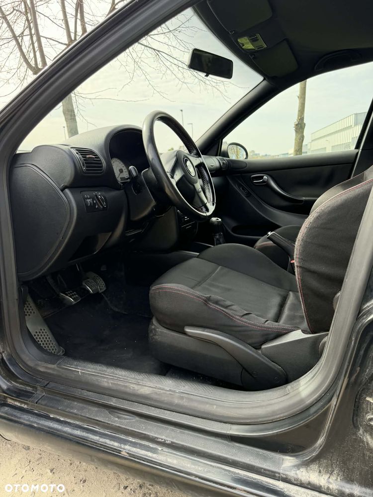 Seat Leon 1.8T Cupra R - 10