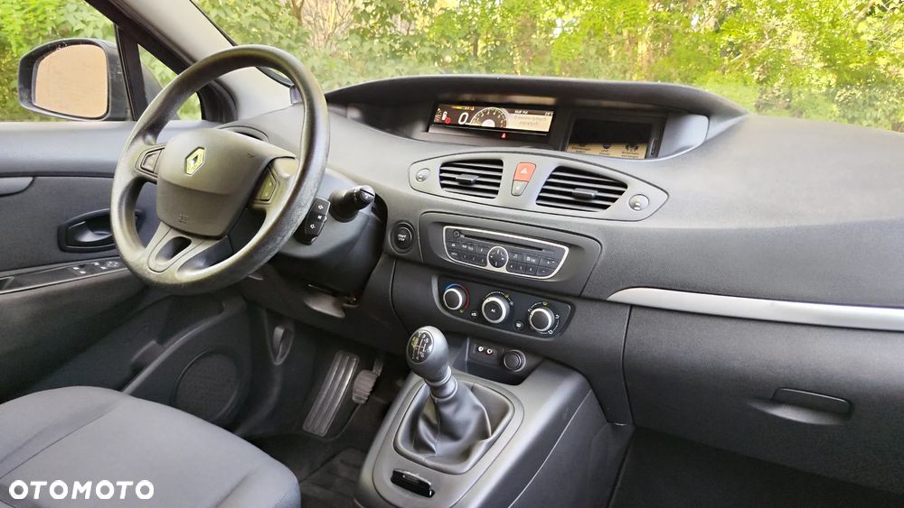 Renault Scenic 1.6 16V 110 TomTom Edition - 28