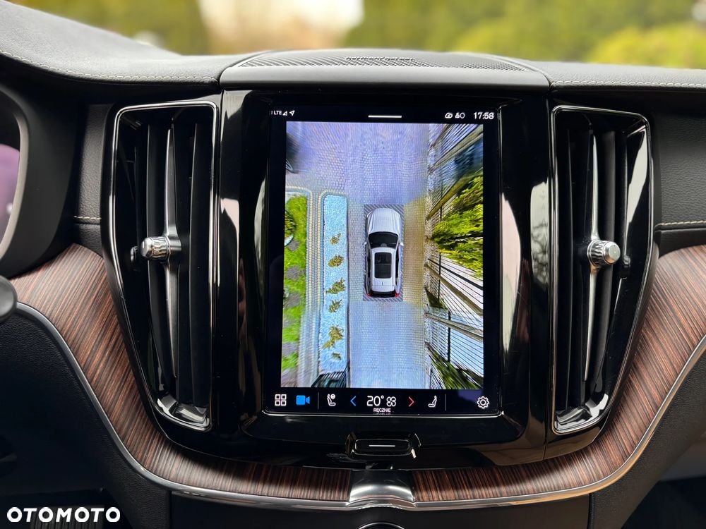 Volvo XC 60 B4 D AWD Geartronic Inscription - 36