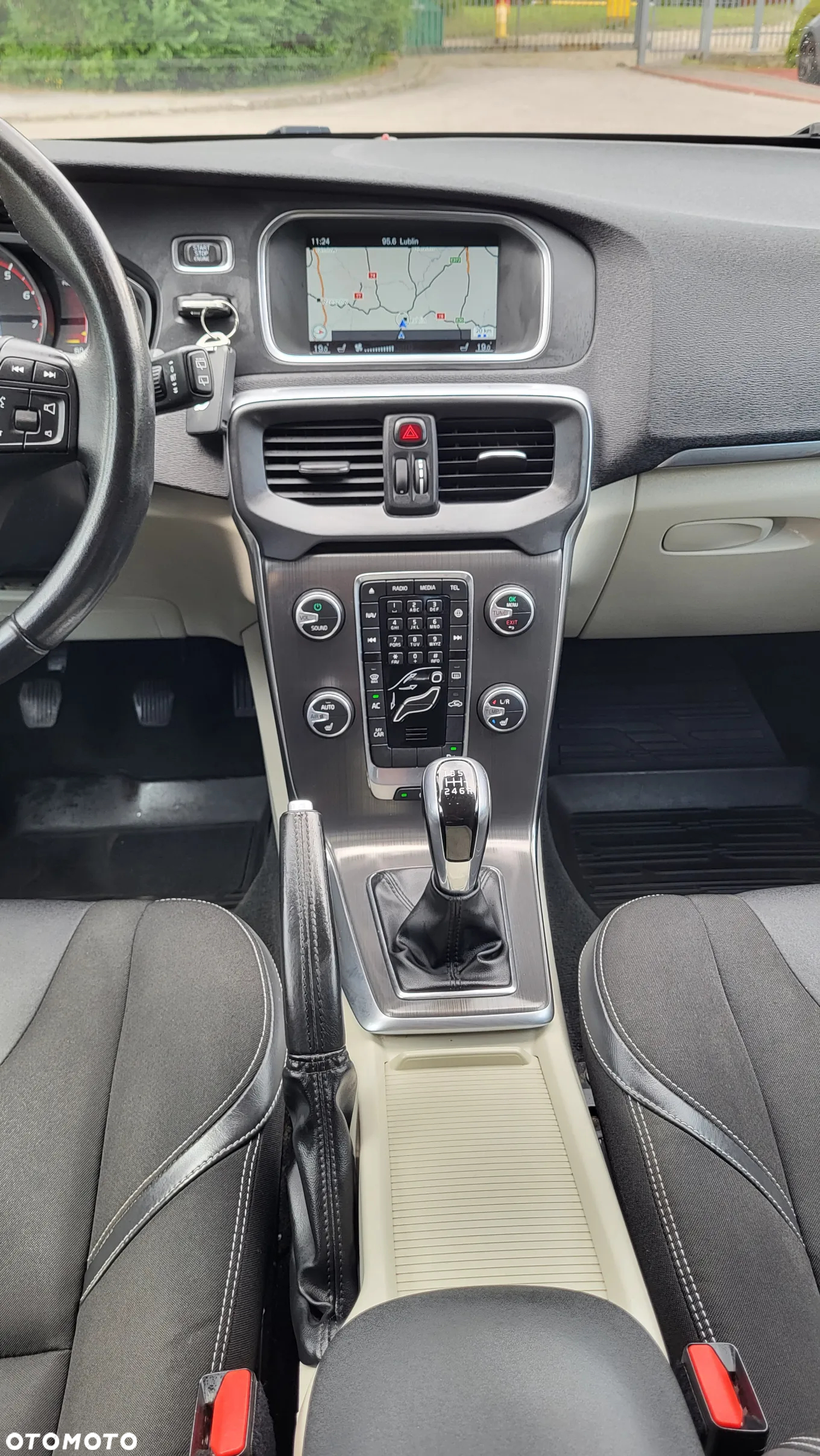 Volvo V40 - 11