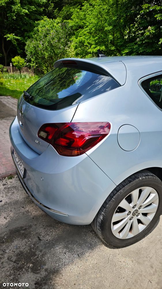 Opel Astra 1.6 CDTI Cosmo - 12