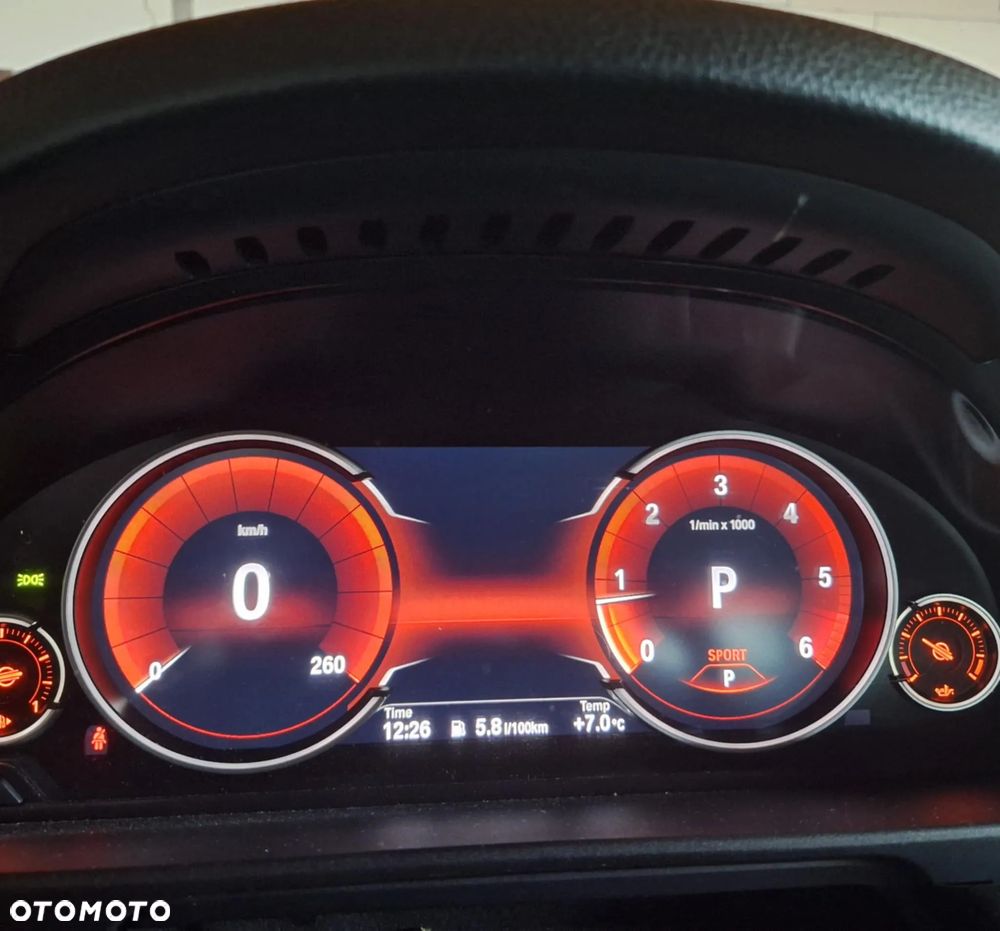 BMW Seria 5 520d xDrive Luxury Line - 9
