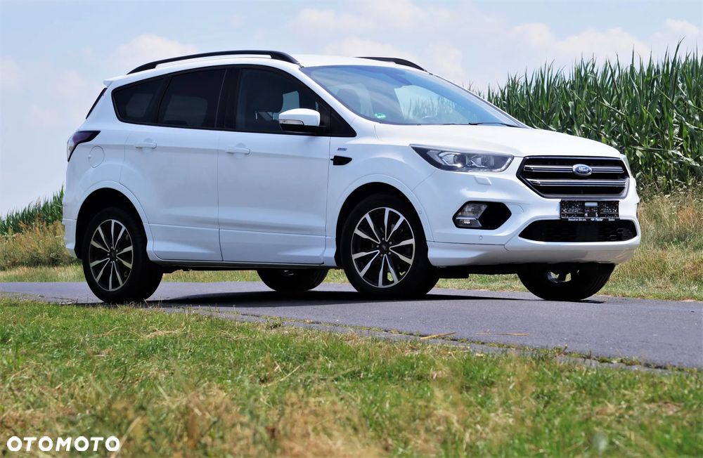 Ford Kuga - 1