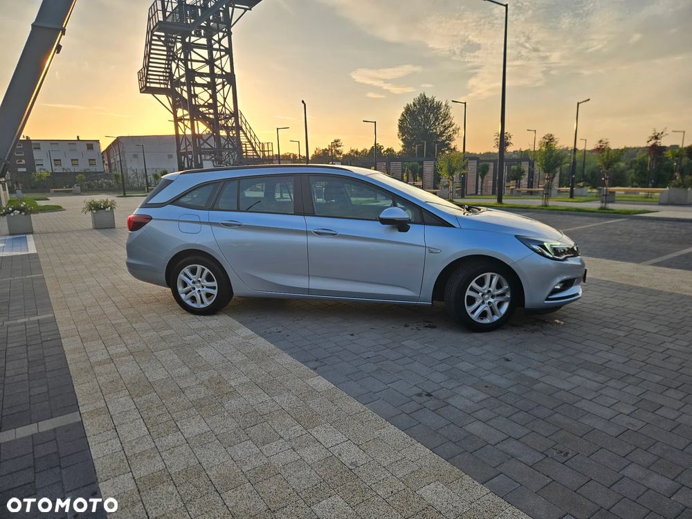 Opel Astra 1.0 Turbo Start/Stop 120 Jahre - 5