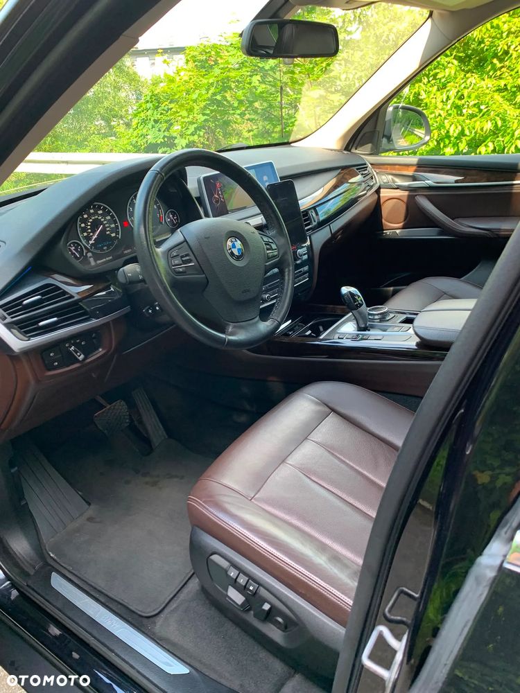 BMW X5 xDrive35i - 11